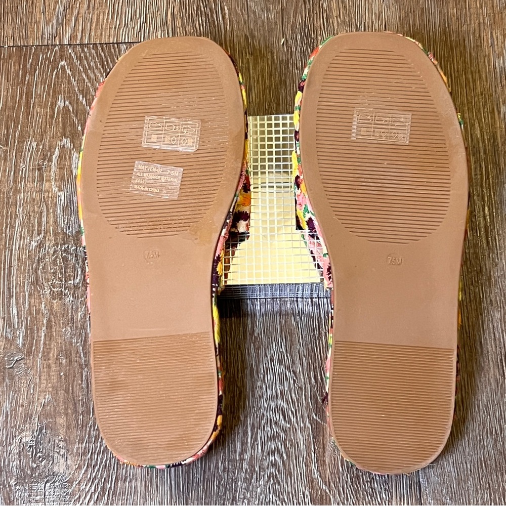 Bamboo Floral Embroidered Slide Sandals Size 7.5 — Summer Ready! NWOT - Picture 7 of 7